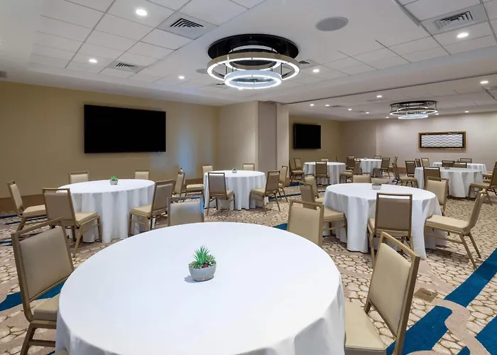 Wyndham Grand Clearwater Beach